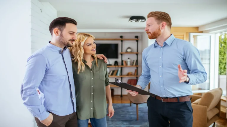 Relocation estimator meeting clients at their home in Denver for a Walkthrough for a Long-Distance Move